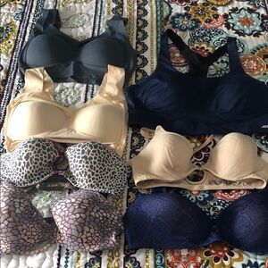 Lot of 7 preowned bras.